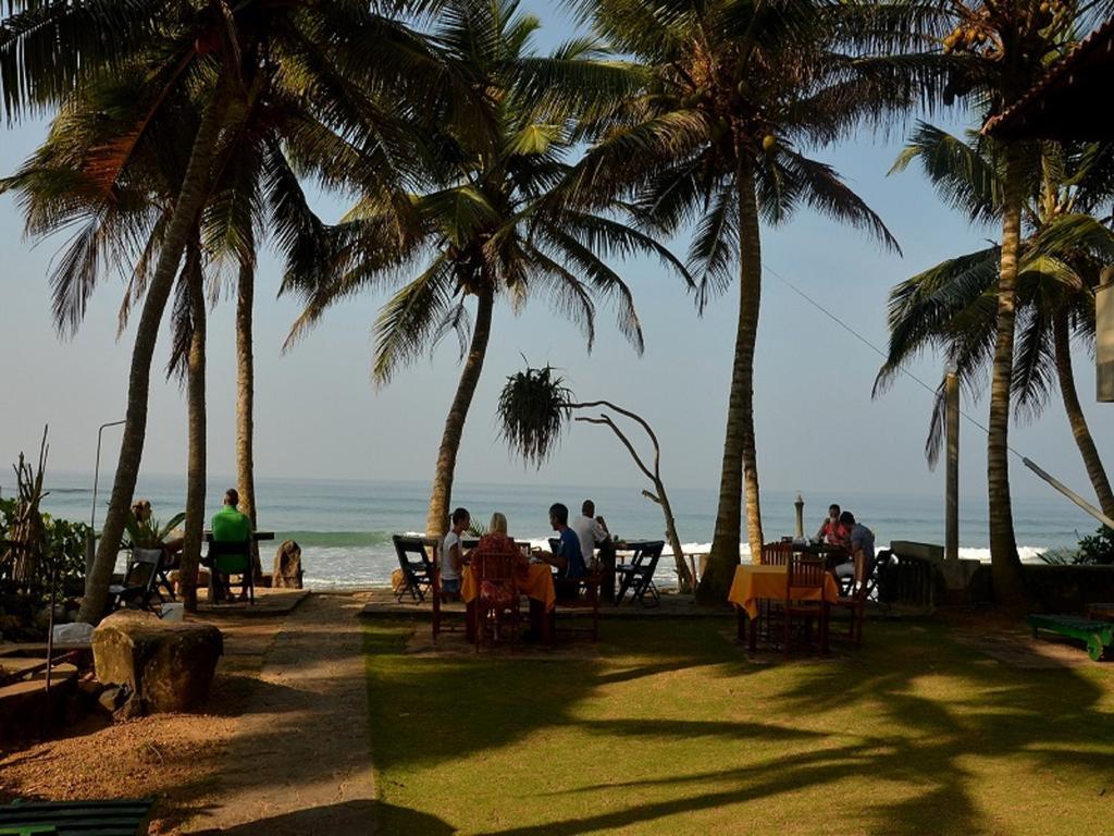 Time N Tide Beach Resort Hikkaduwa Exteriér fotografie