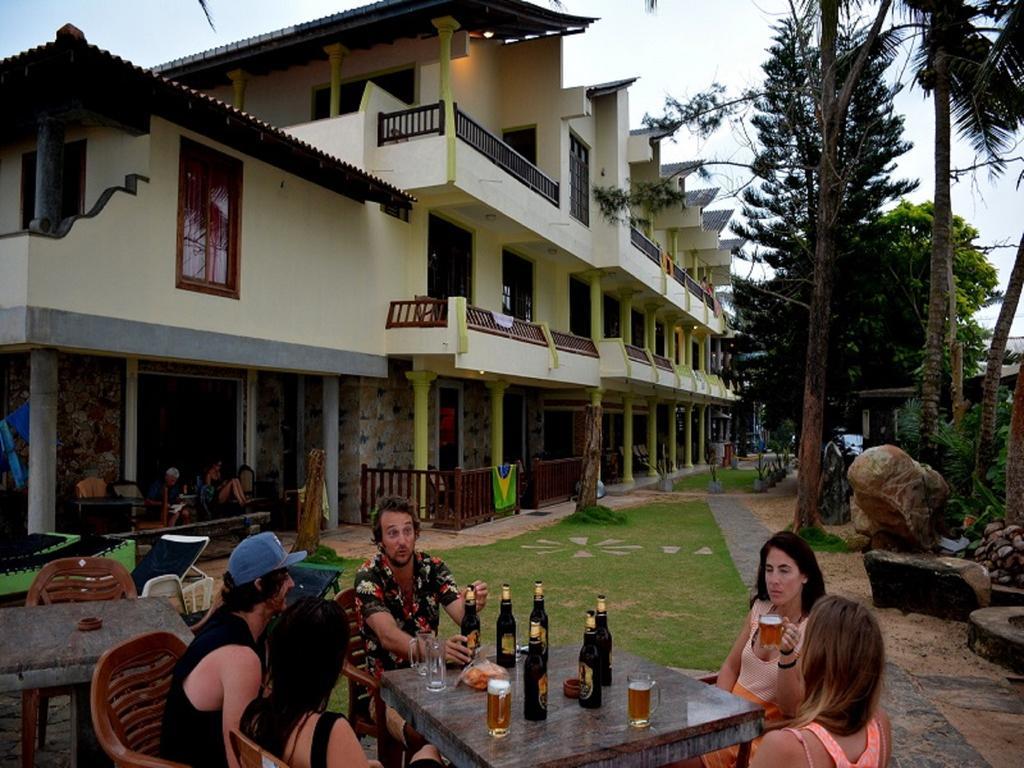 Time N Tide Beach Resort Hikkaduwa Exteriér fotografie
